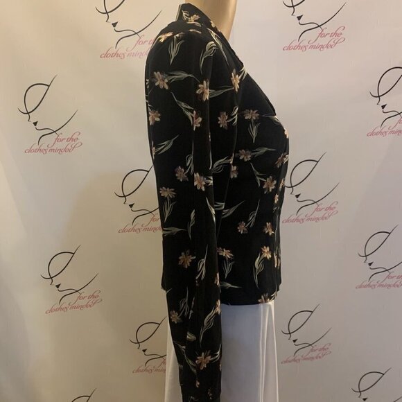 Wrappers.  Size M. No Tuck.  USA.  Long Sleeve/Button Cuff.  Poly Shirt.  B93. - Picture 3 of 5